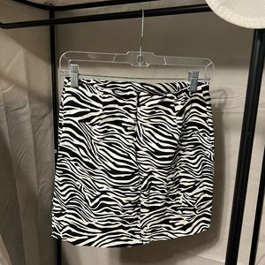 ZEBRA SKIRT. US SIZE 5.